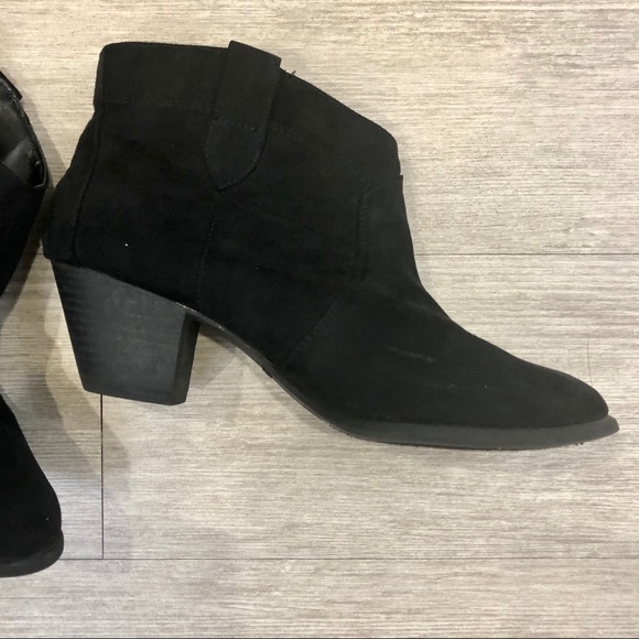 3/$23 Faded Glory Black Faux Suede Booties Size 8 - Picture 3 of 9